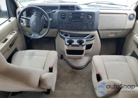 2011 Ford Econoline E350 Super Duty Wagon z USA, uszkodzony, nr VIN 1FBSS3BL3BDA17760